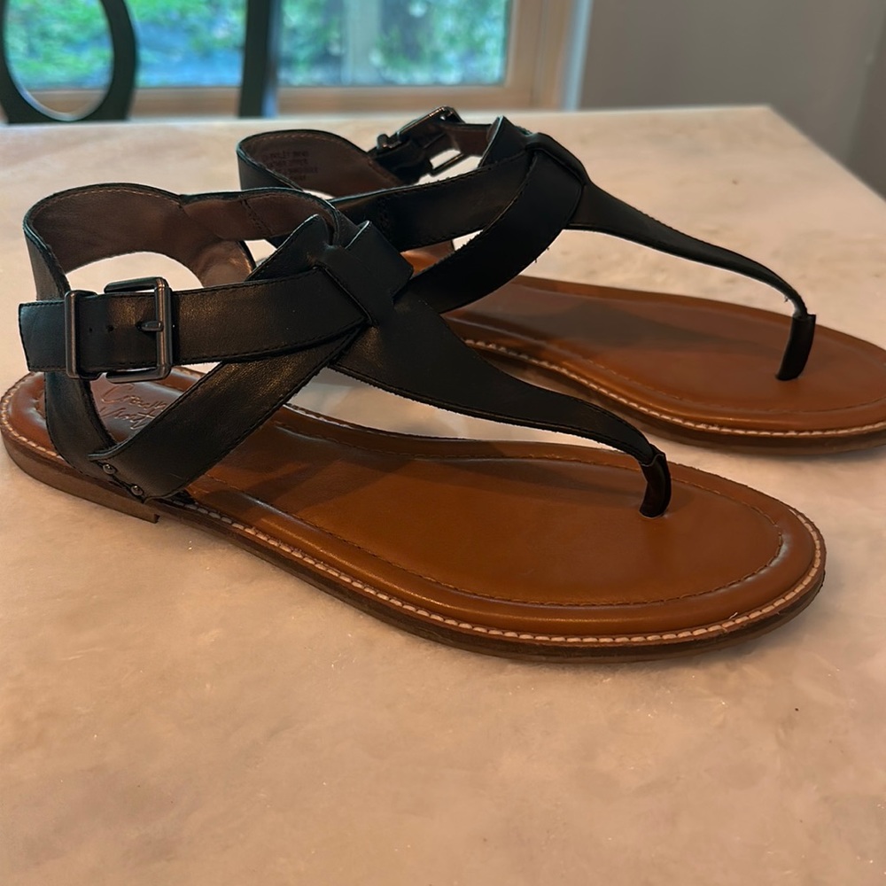 Crown Vintage Black Leather Sandals